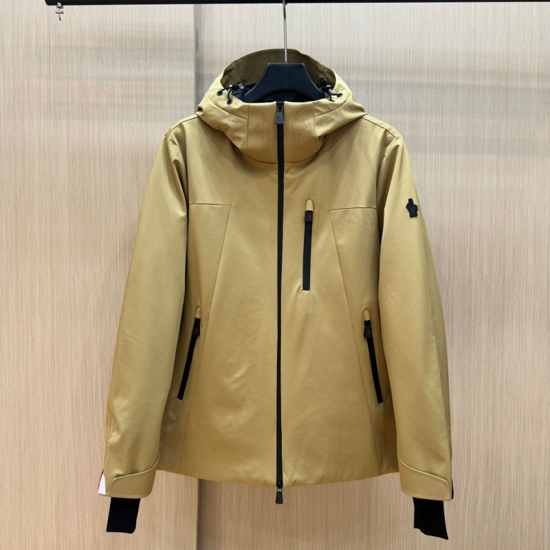 Ba*len*cia*ga down coat